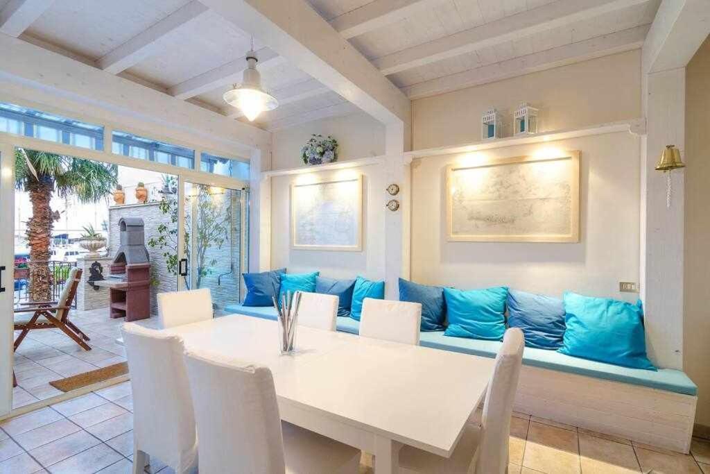 Casa Delle Zammare Fronte Mare Centro Storico Villa Riposto ภายนอก รูปภาพ