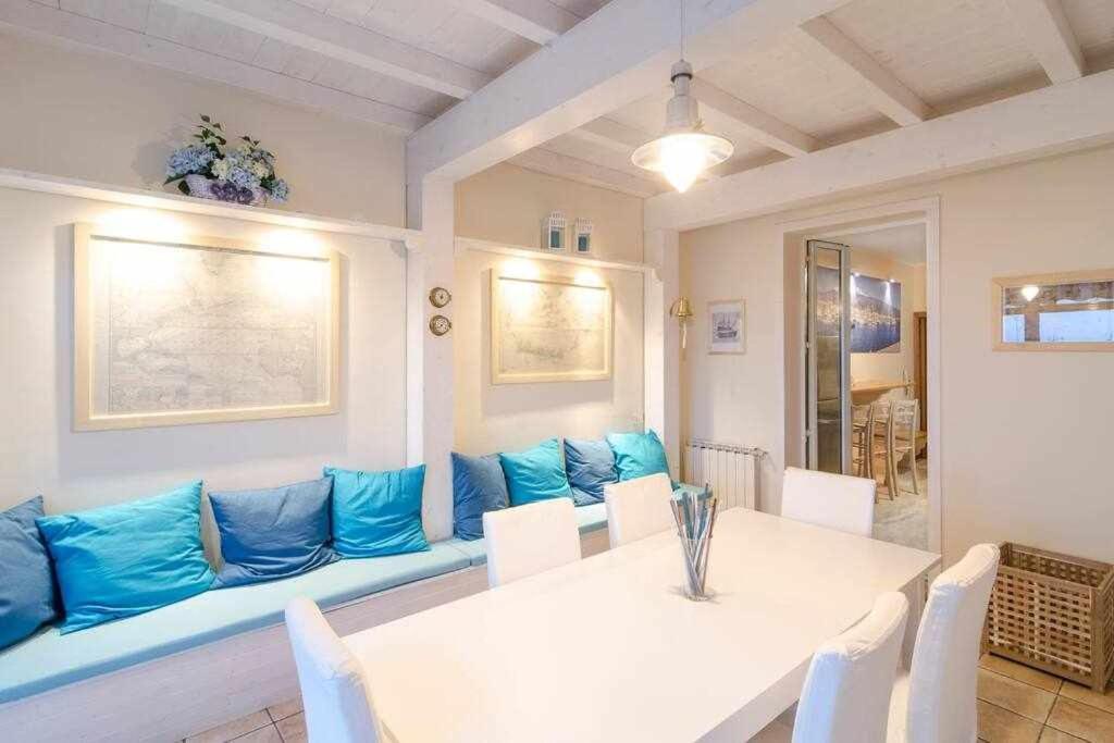 Casa Delle Zammare Fronte Mare Centro Storico Villa Riposto ภายนอก รูปภาพ