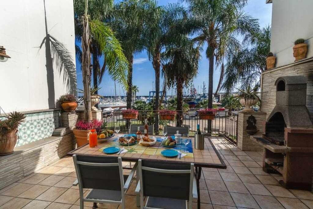 Casa Delle Zammare Fronte Mare Centro Storico Villa Riposto ภายนอก รูปภาพ