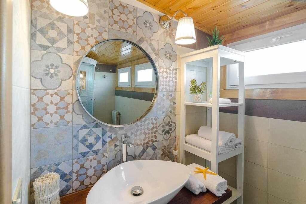 Casa Delle Zammare Fronte Mare Centro Storico Villa Riposto ภายนอก รูปภาพ